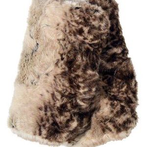 Faux fur fingerless gloves